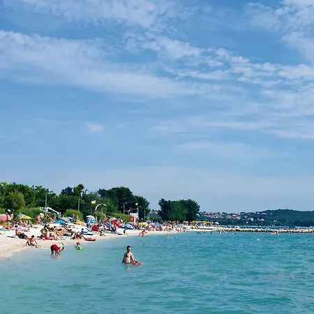 Happy Camp Mobile Homes In Centro Vacanze Bi Village 3*