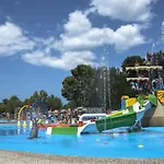 Happy Camp Mobile Homes In Centro Vacanze Bi Village פארק נופש פאז'אנה