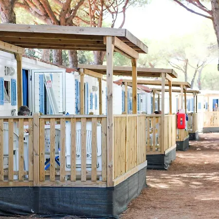 Happy Camp Mobile Homes In Centro Vacanze Bi Village Tatil parkı Fažana