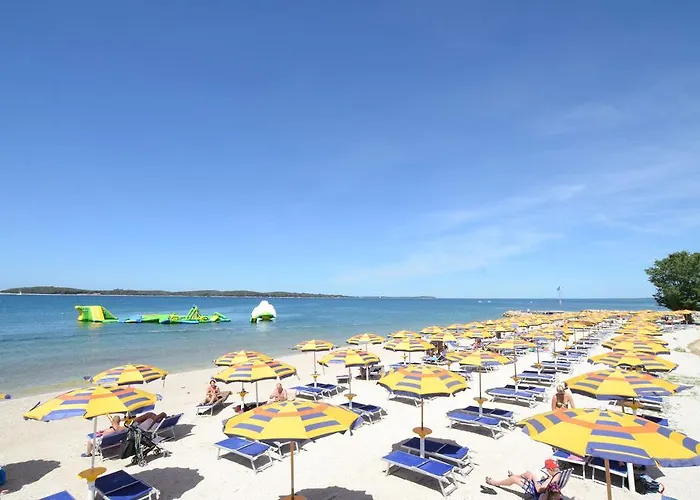 Happy Camp Mobile Homes In Centro Vacanze Bi Village 3*
